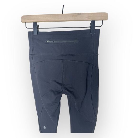 Lululemon Pace Perfect Crop - Size 4 - Picture 5 of 5